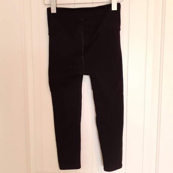Lululemon Reveal Crop Interconnect *18" Black Size 6 - Picture 2 of 13